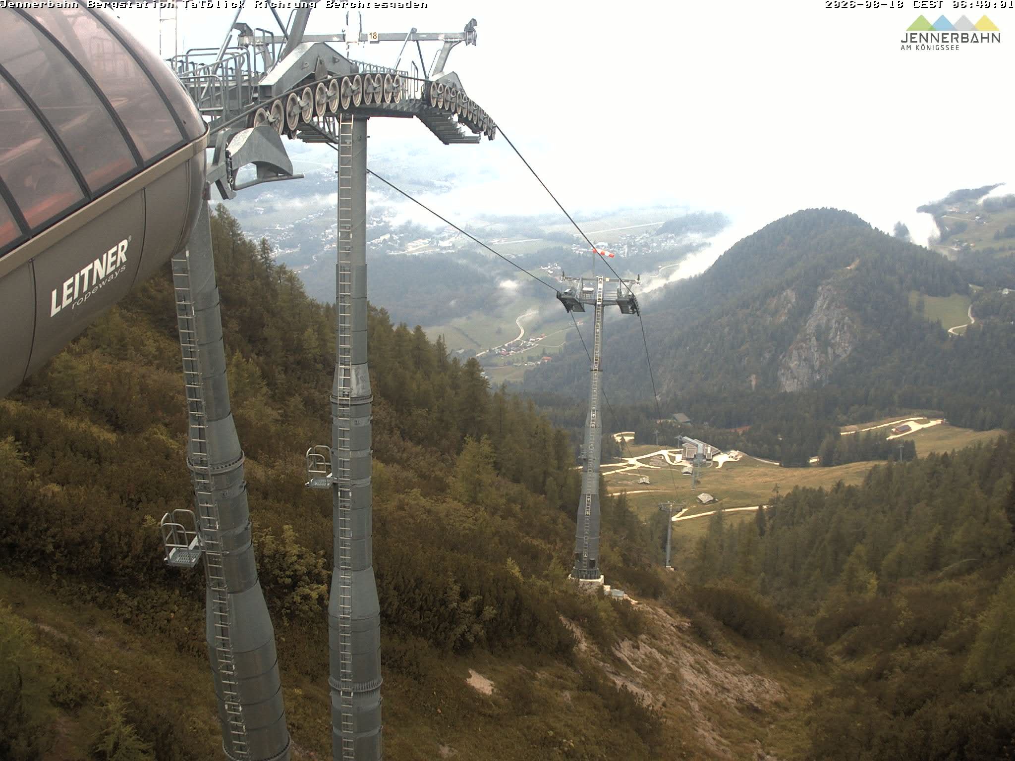 Archiv Foto Webcam Jenner - Blick ins Tal Gondelstation
