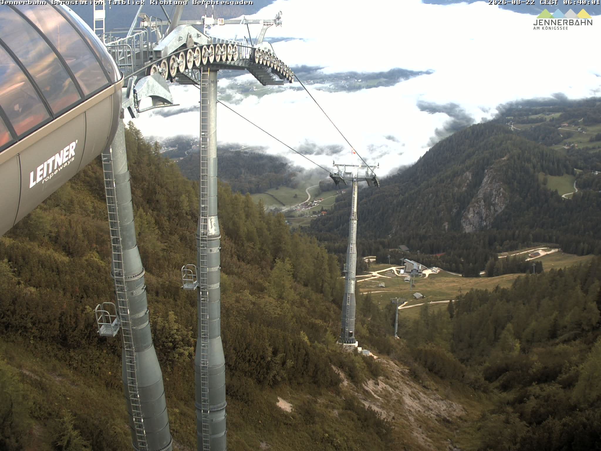 Archived image Webcam Jenner mountain - Valley View Cable Car