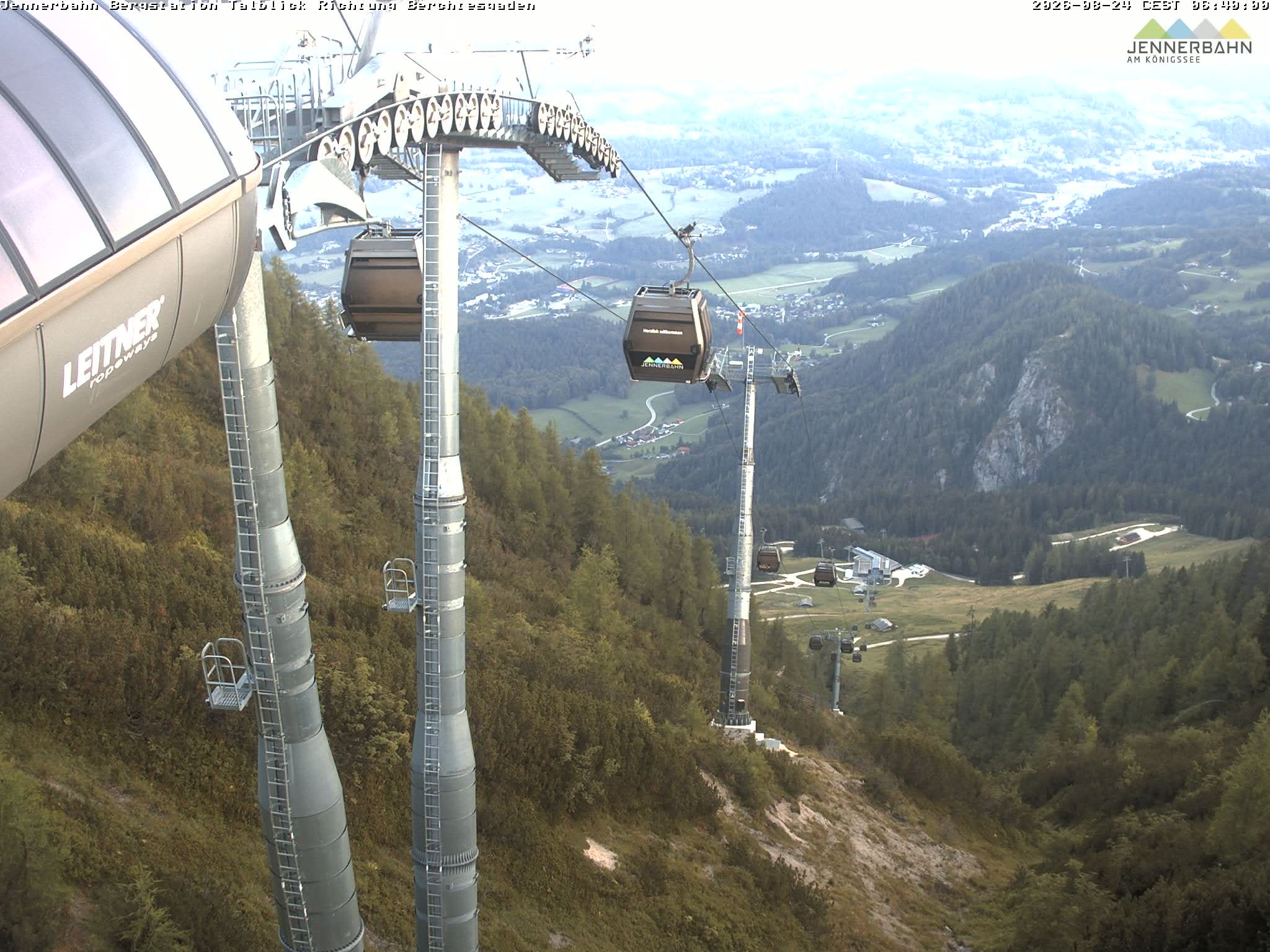 Archiv Foto Webcam Jenner - Blick ins Tal Gondelstation