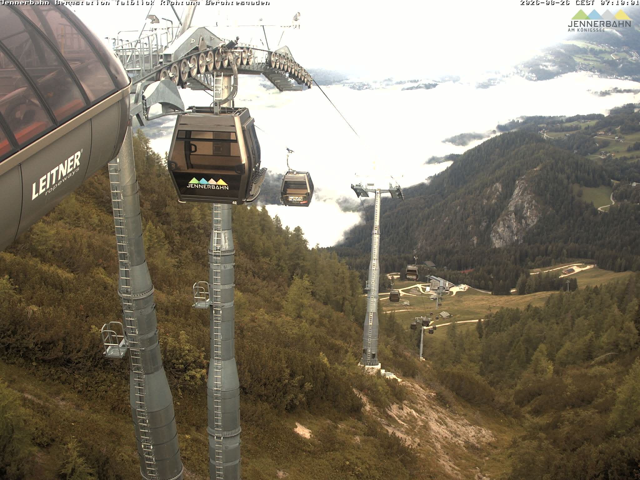 Archiv Foto Webcam Jenner - Blick ins Tal Gondelstation