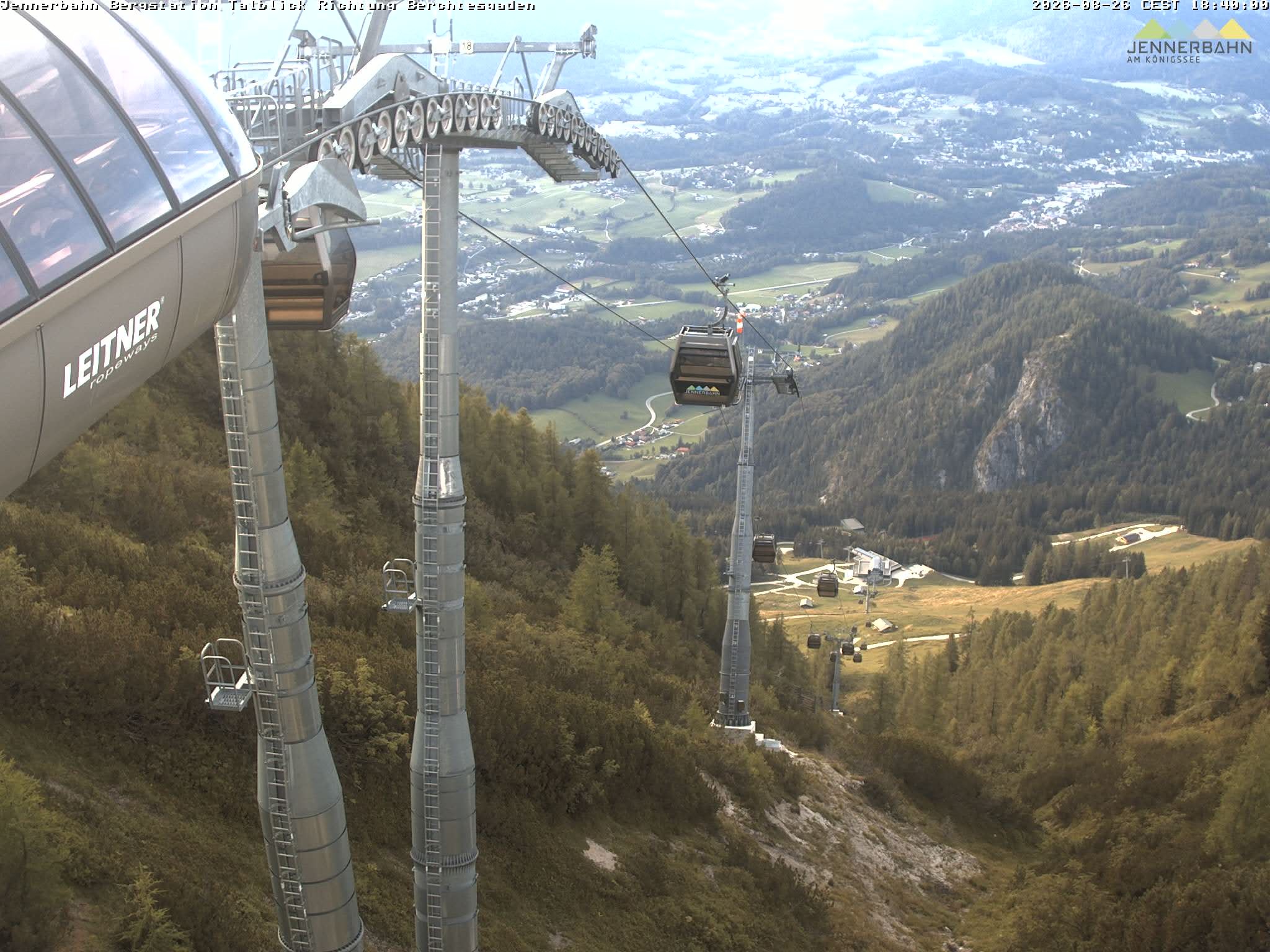 Archiv Foto Webcam Jenner - Blick ins Tal Gondelstation