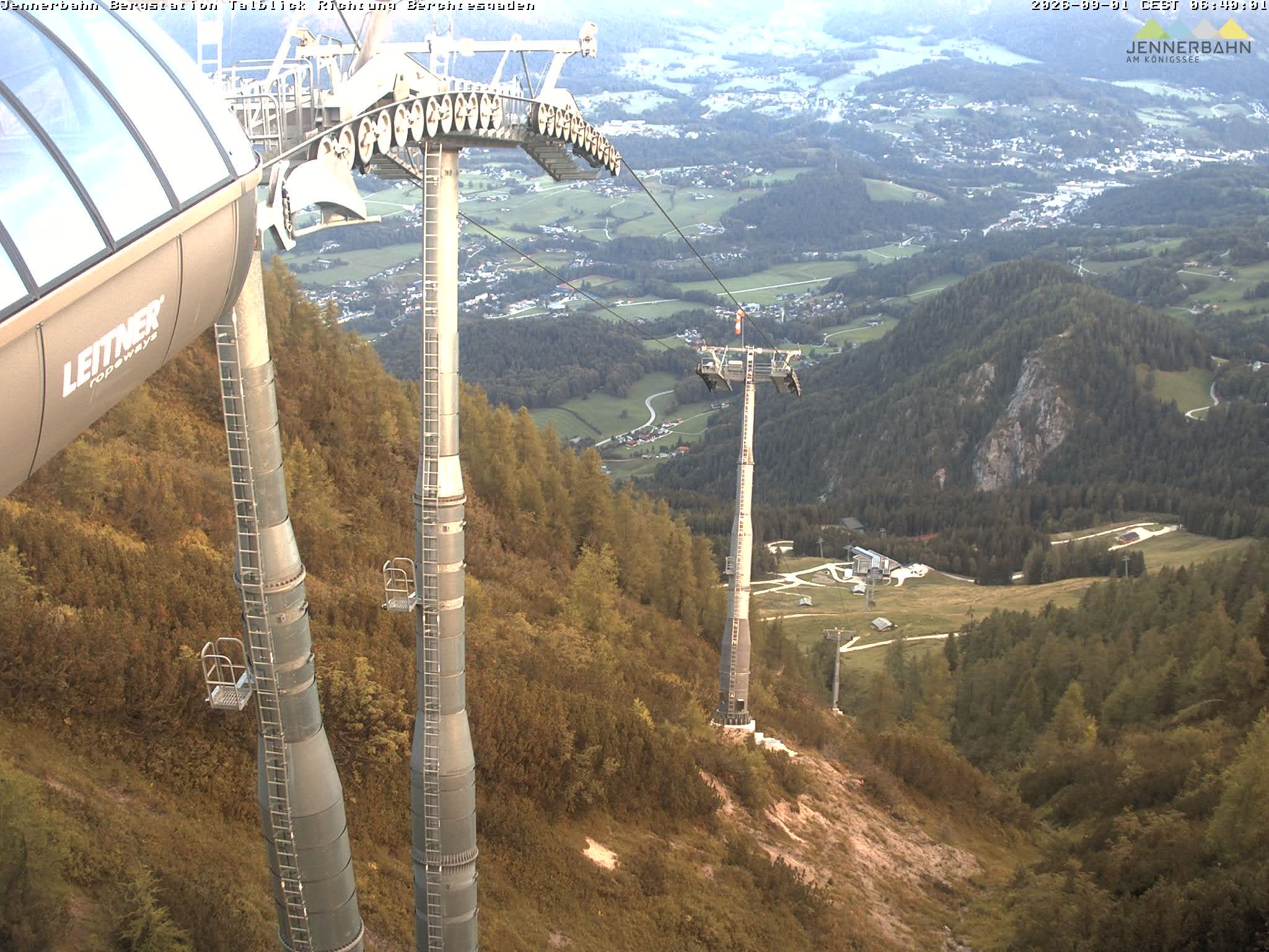 Archiv Foto Webcam Jenner - Blick ins Tal Gondelstation