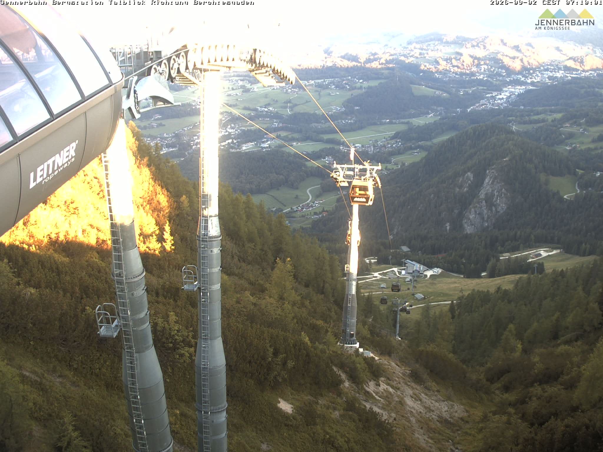 Archived image Webcam Jenner mountain - Valley View Cable Car