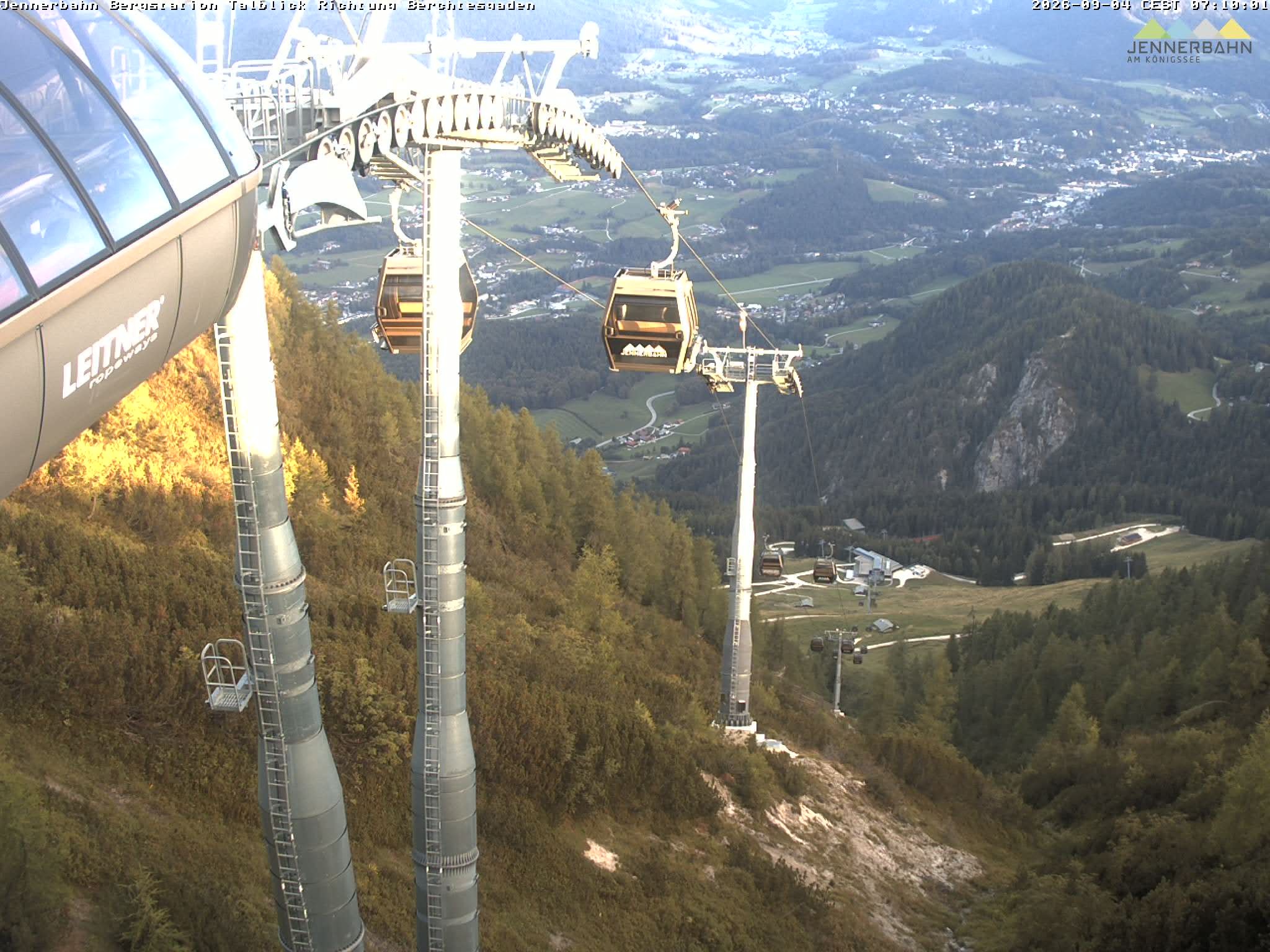 Archiv Foto Webcam Jenner - Blick ins Tal Gondelstation