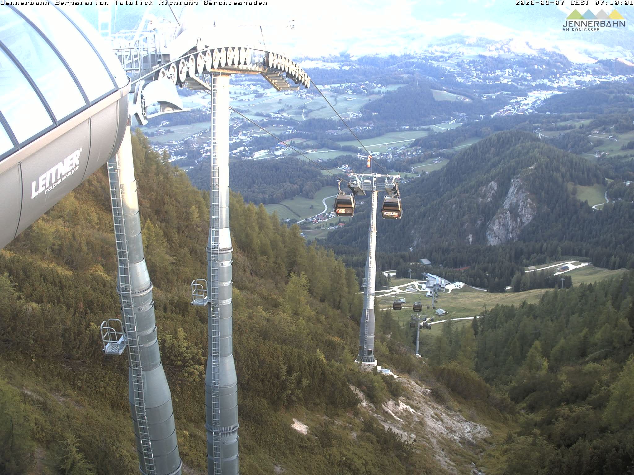 Archiv Foto Webcam Jenner - Blick ins Tal Gondelstation