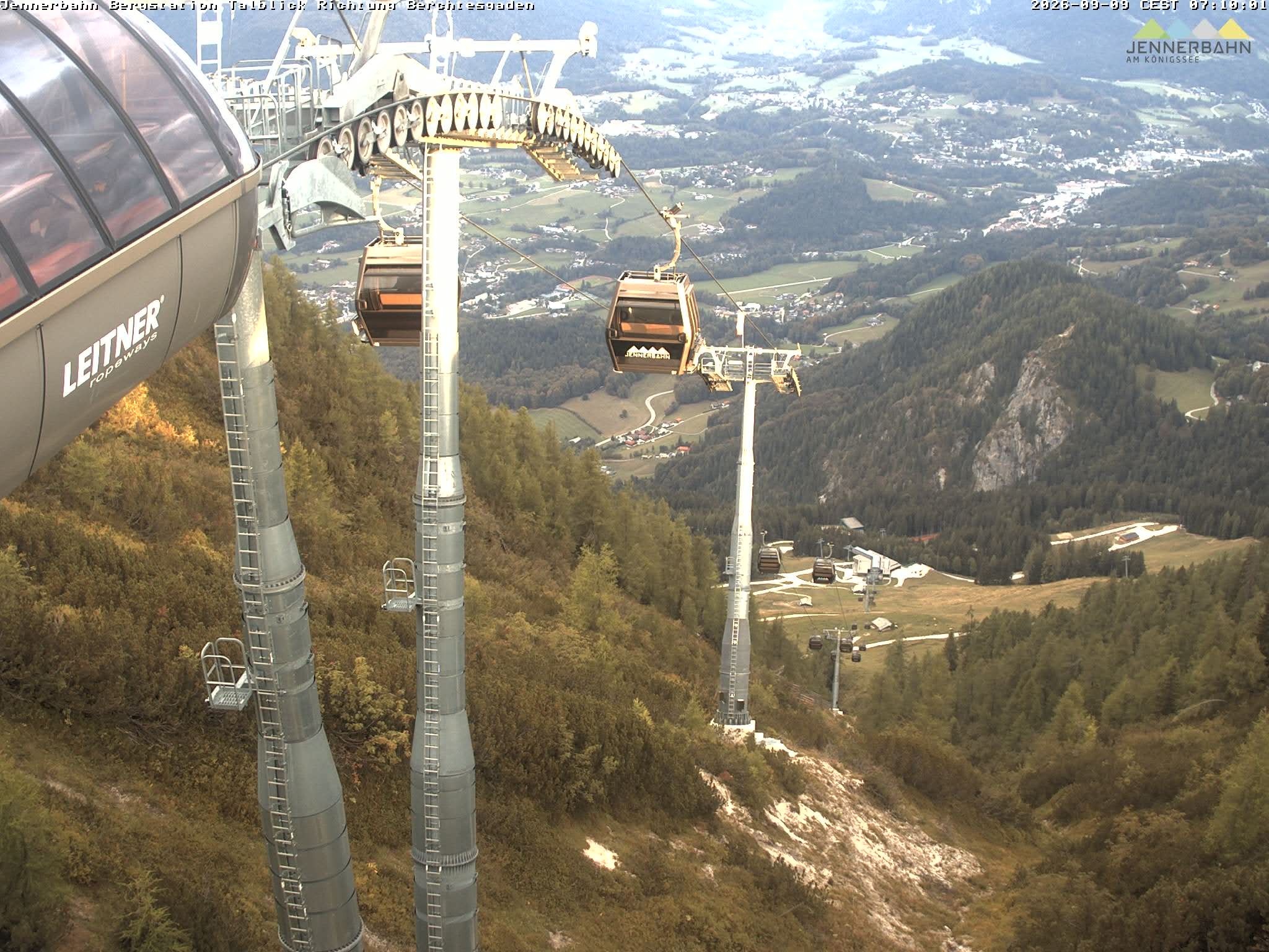 Archiv Foto Webcam Jenner - Blick ins Tal Gondelstation