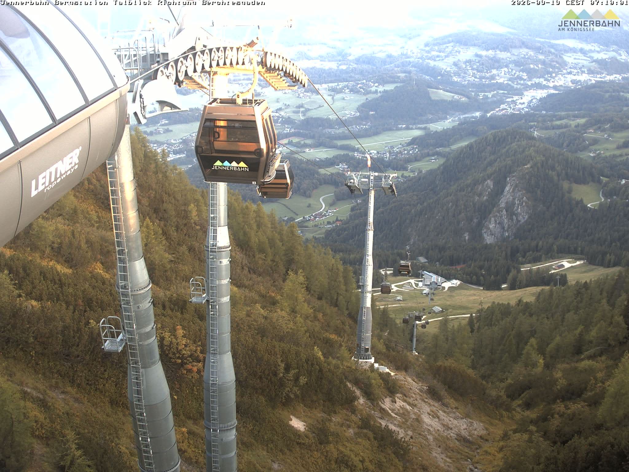 Archived image Webcam Jenner mountain - Valley View Cable Car