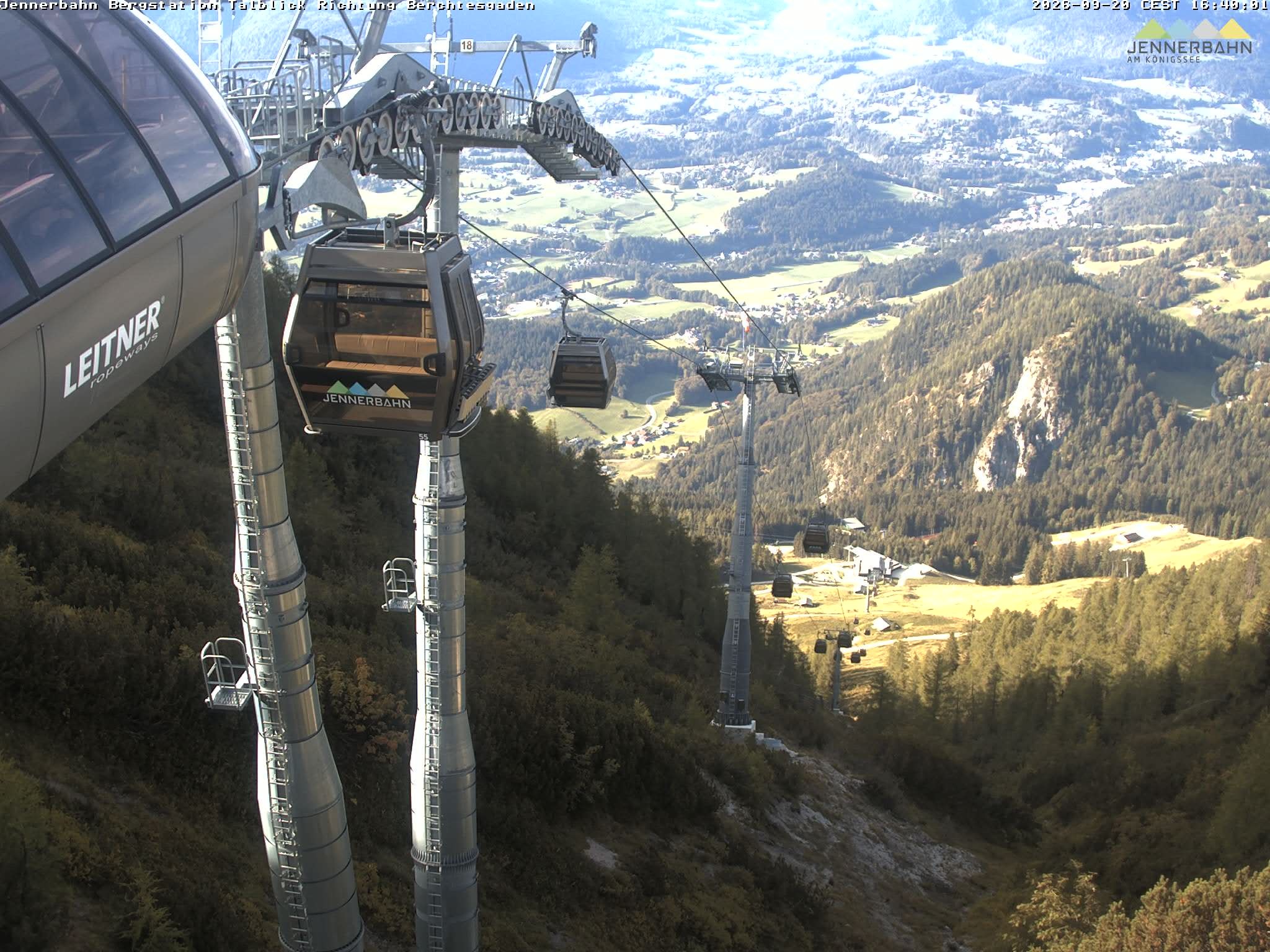 Archiv Foto Webcam Jenner - Blick ins Tal Gondelstation