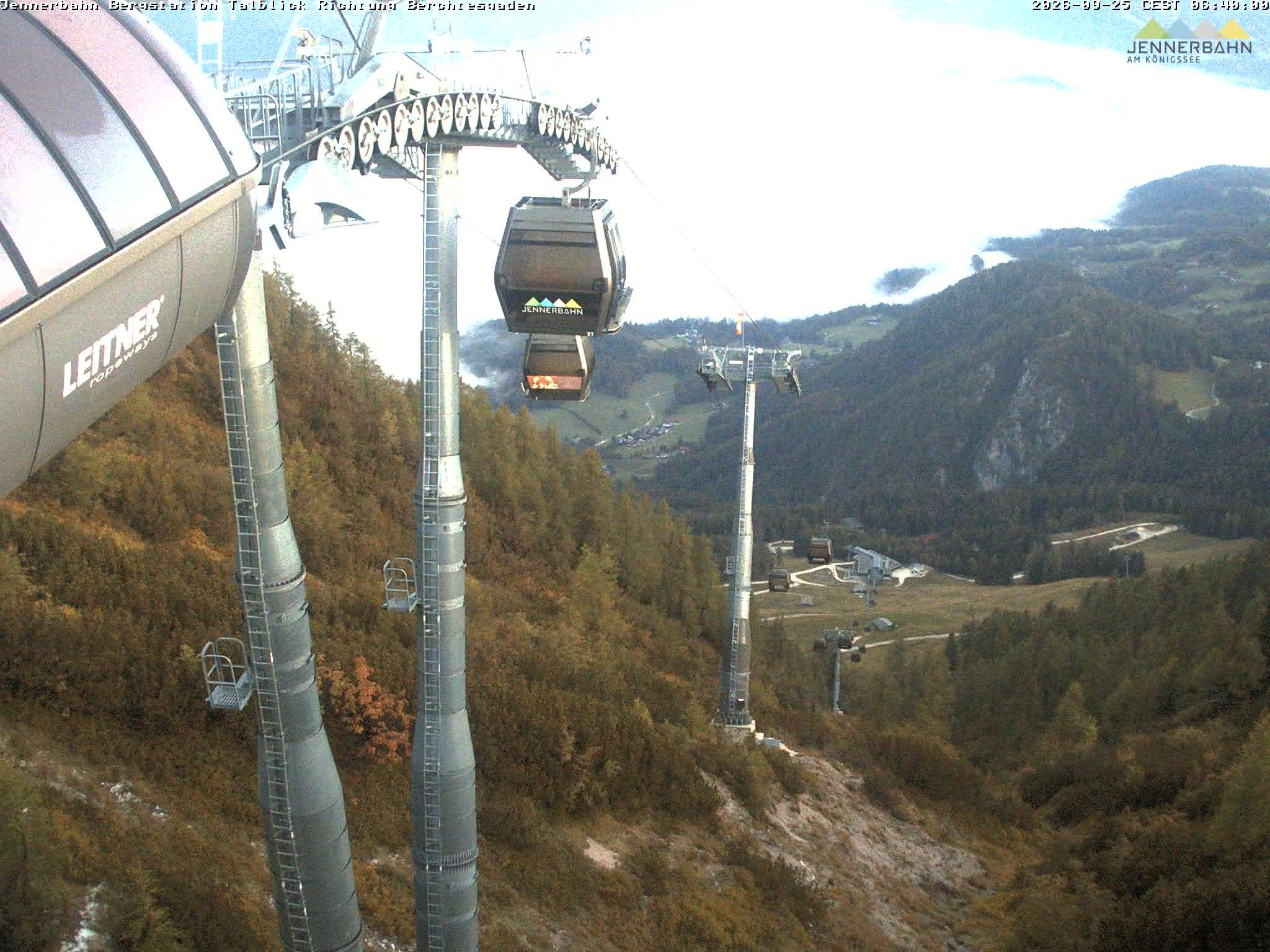 Archived image Webcam Jenner mountain - Valley View Cable Car