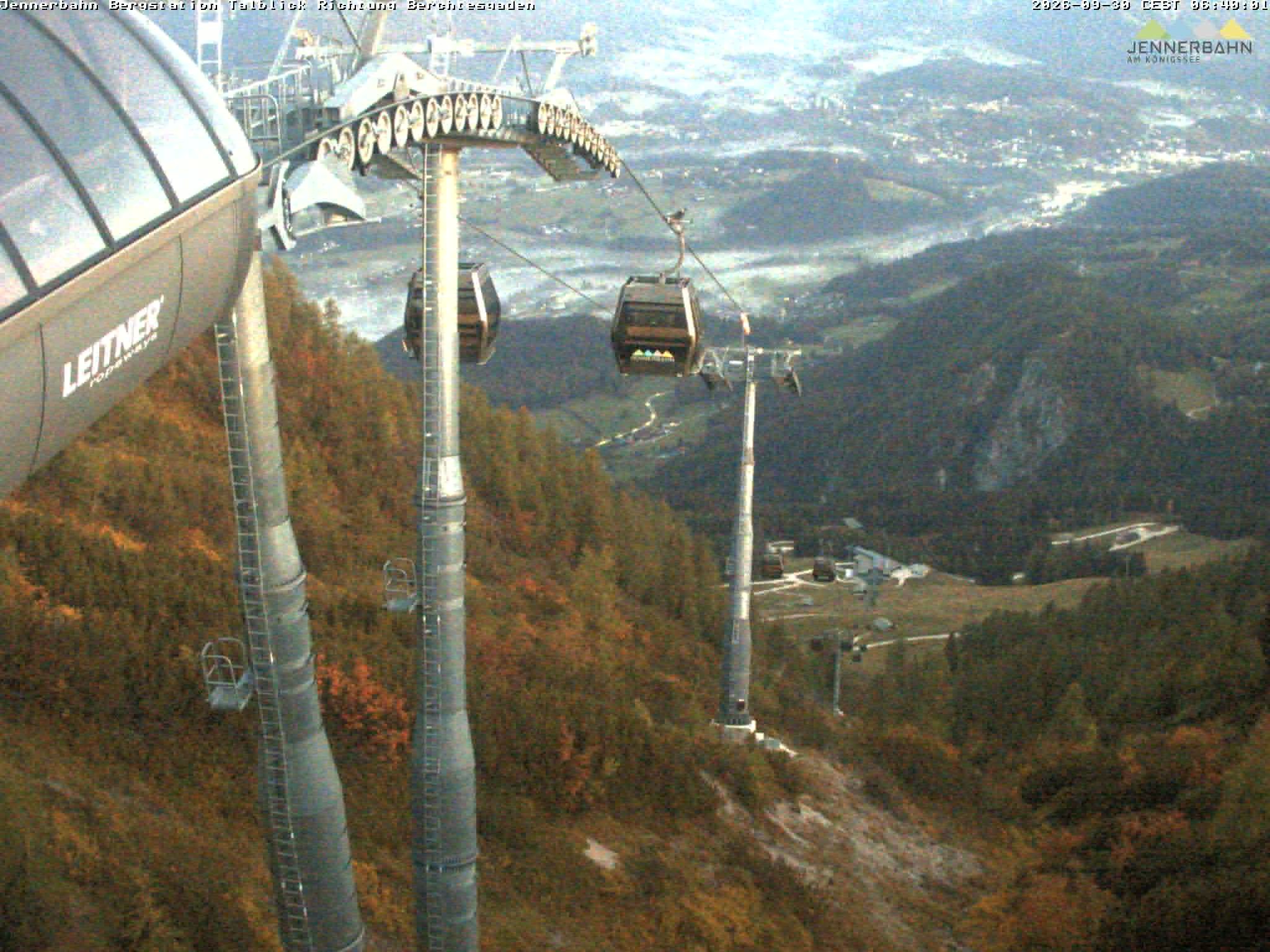 Archiv Foto Webcam Jenner - Blick ins Tal Gondelstation