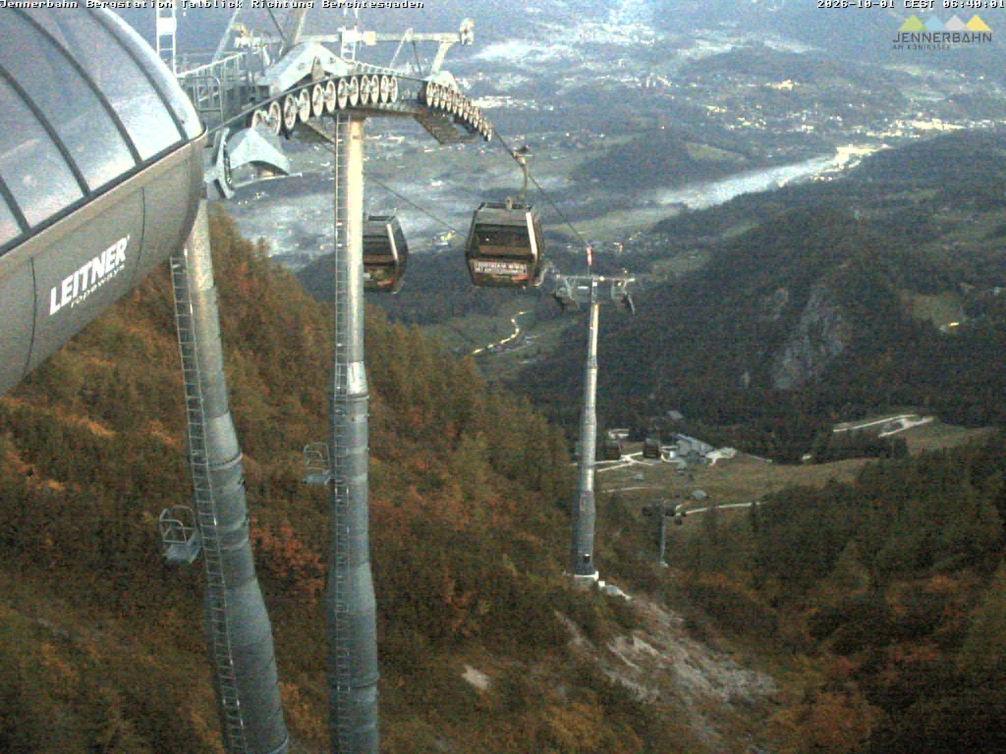 Archiv Foto Webcam Jenner - Blick ins Tal Gondelstation