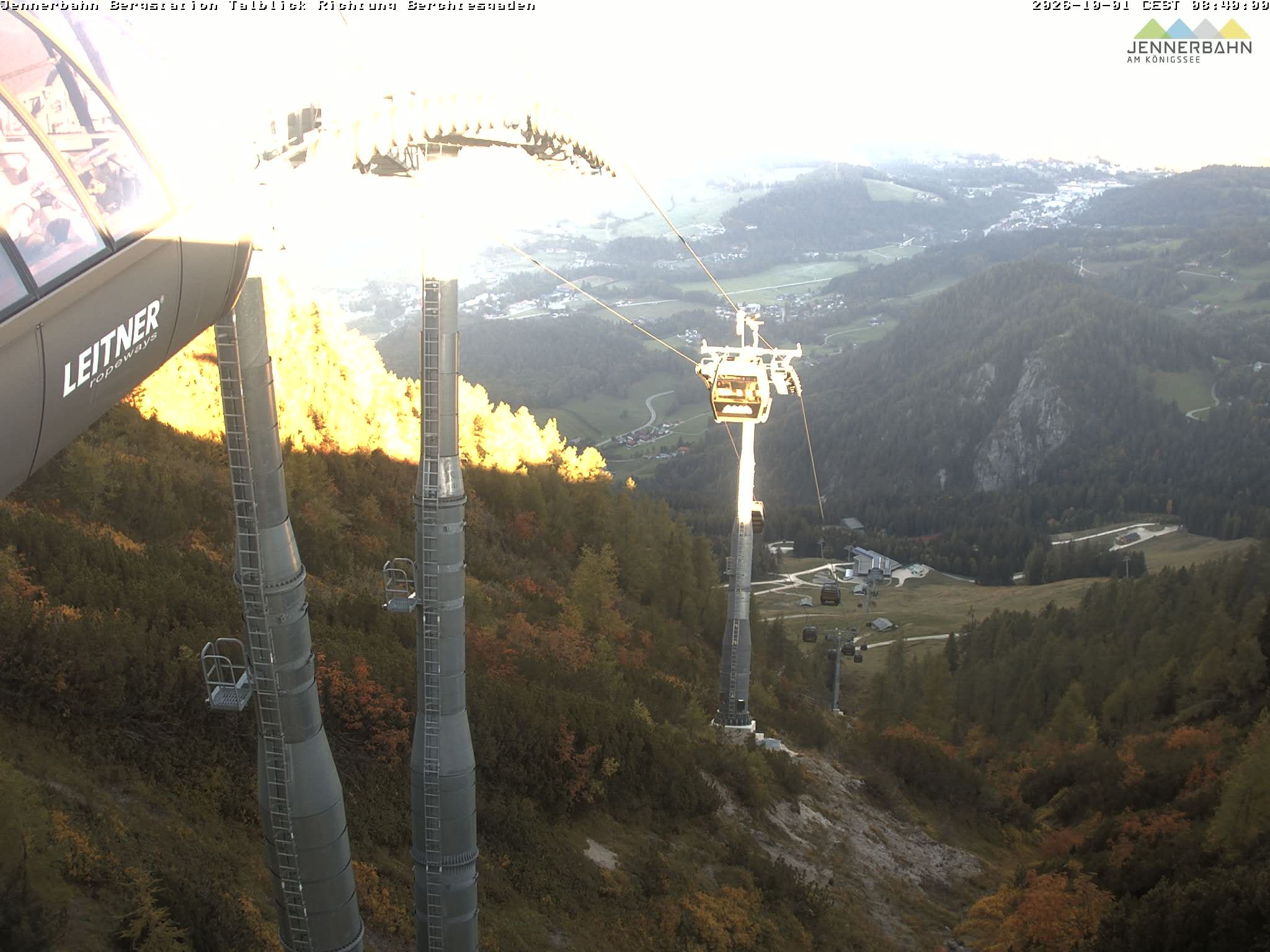 Archiv Foto Webcam Jenner - Blick ins Tal Gondelstation
