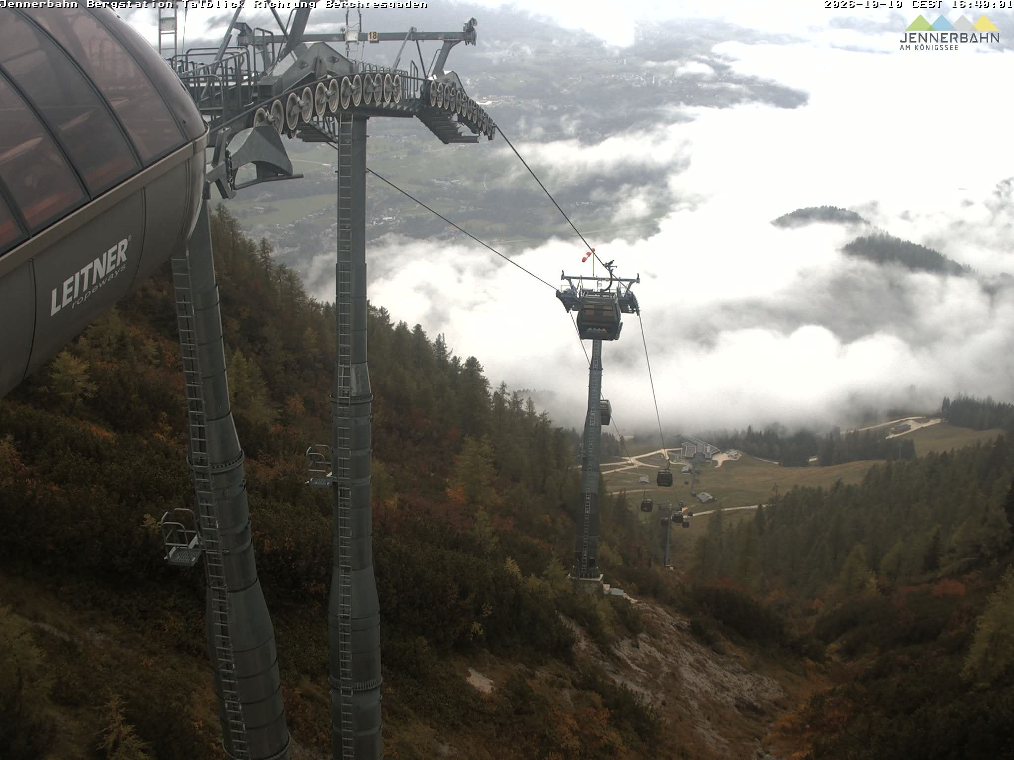 Archived image Webcam Jenner mountain - Valley View Cable Car
