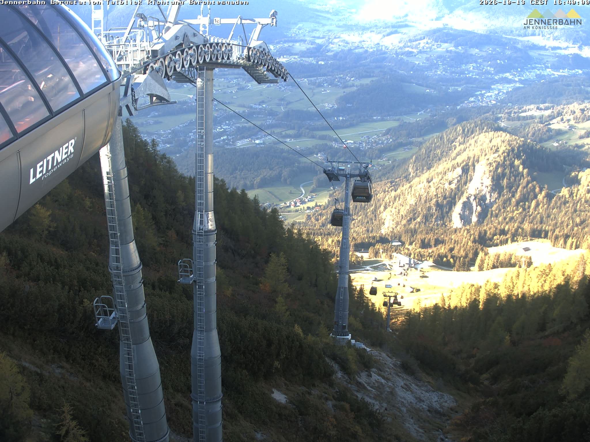 Archiv Foto Webcam Jenner - Blick ins Tal Gondelstation