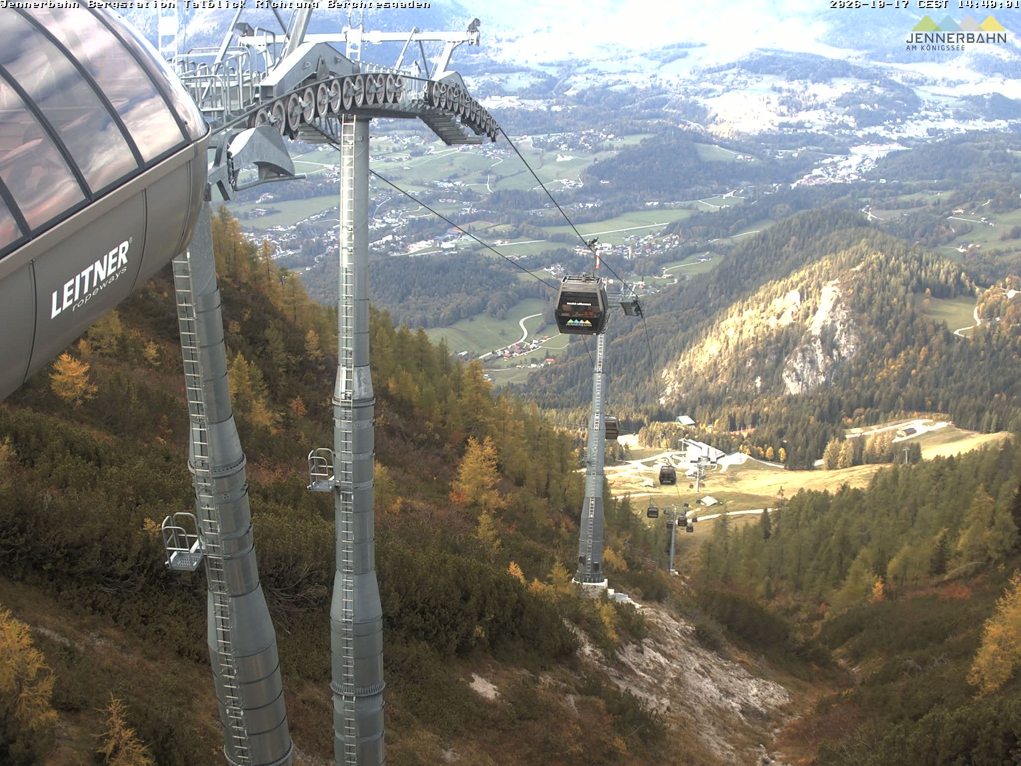 Archiv Foto Webcam Jenner - Blick ins Tal Gondelstation