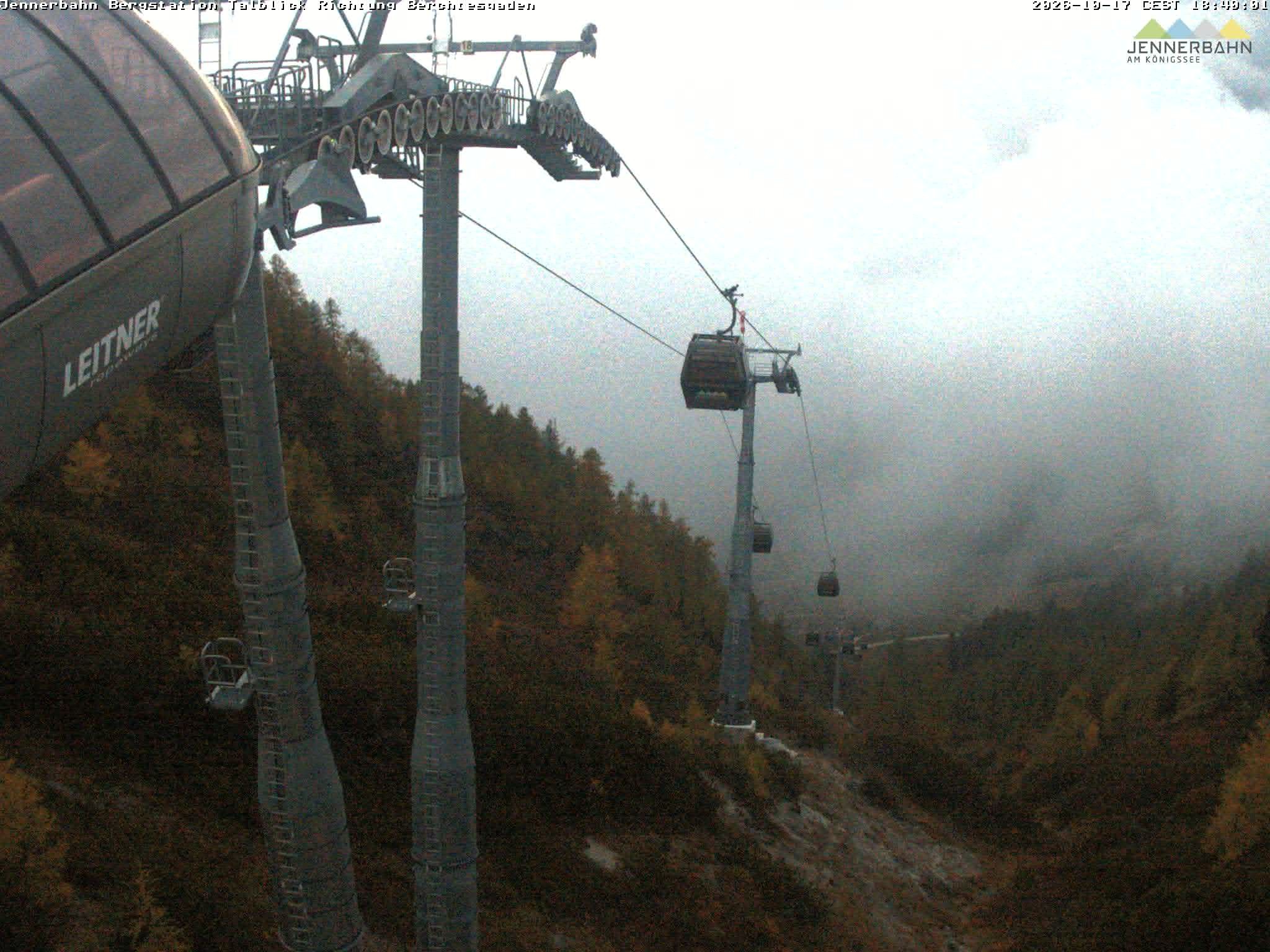 Archiv Foto Webcam Jenner - Blick ins Tal Gondelstation