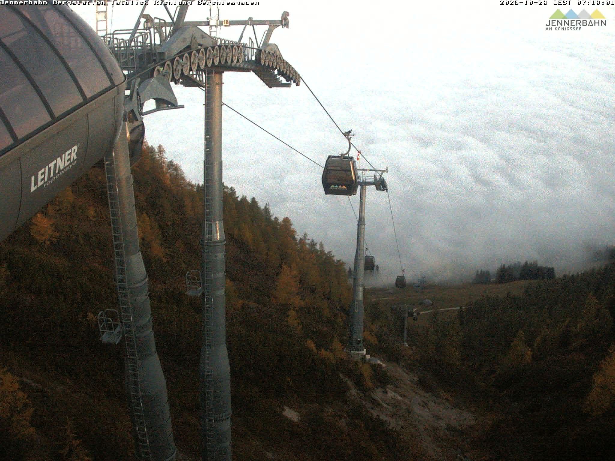 Archived image Webcam Jenner mountain - Valley View Cable Car