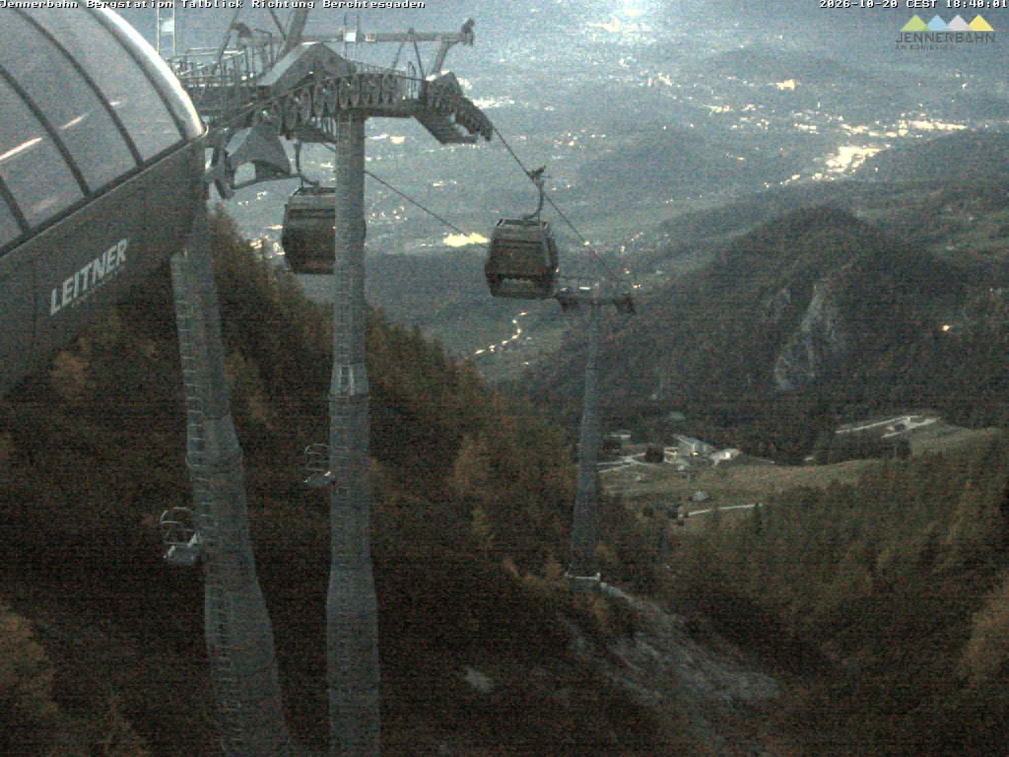 Archived image Webcam Jenner mountain - Valley View Cable Car