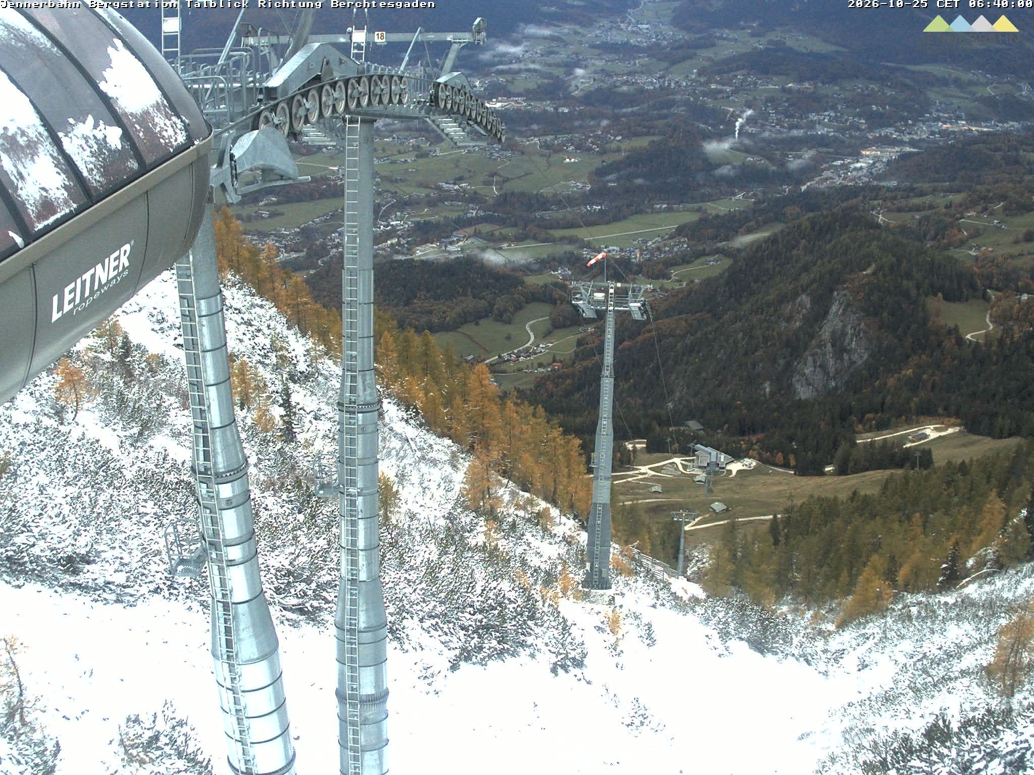 Archiv Foto Webcam Jenner - Blick ins Tal Gondelstation
