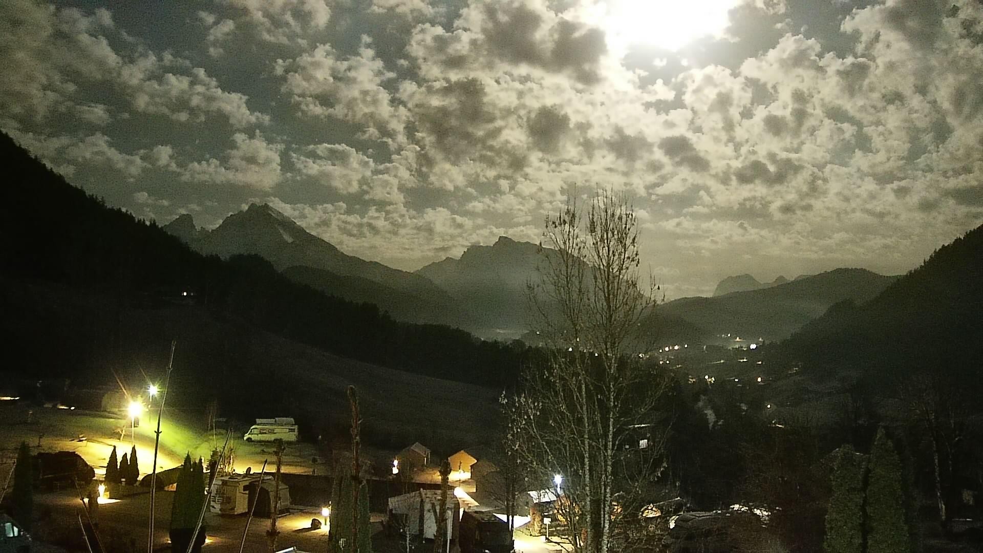 Archived image Webcam Berchtesgaden: Camping Site Allweglehen