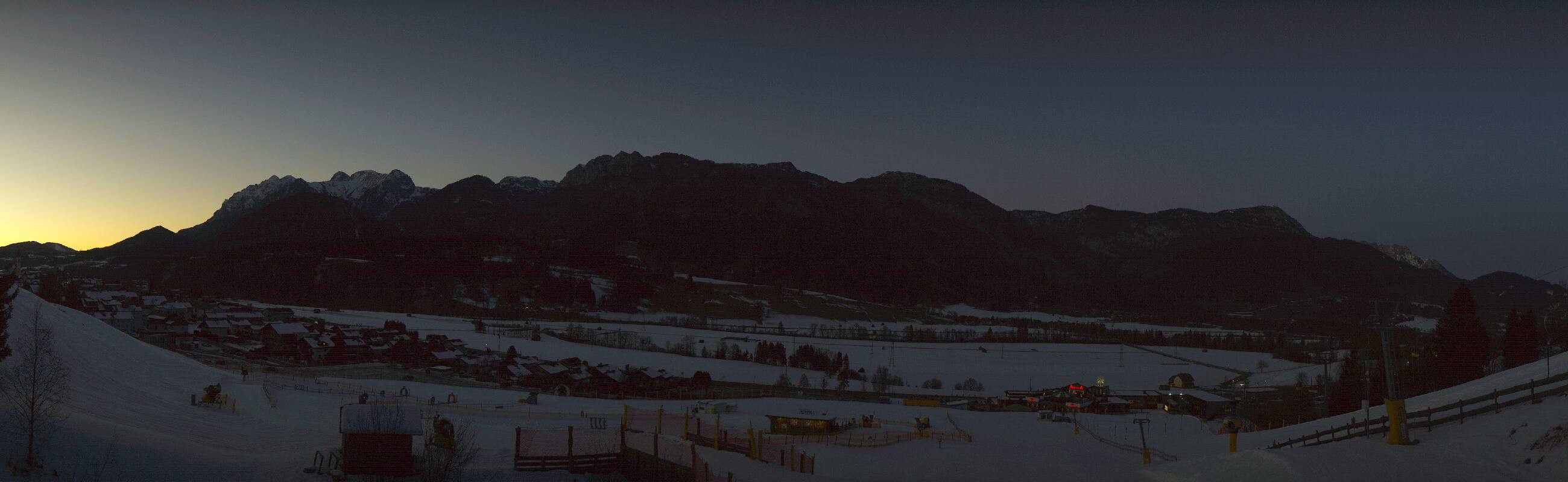 Archiv Foto Webcam Hauser Kaibling - Talstation 8er Gondelbahn