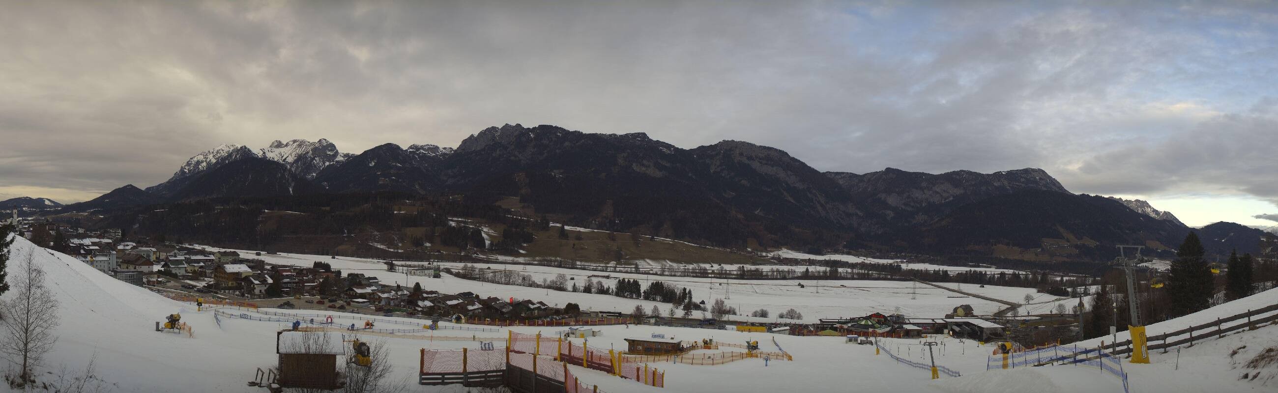 Archiv Foto Webcam Hauser Kaibling - Talstation 8er Gondelbahn