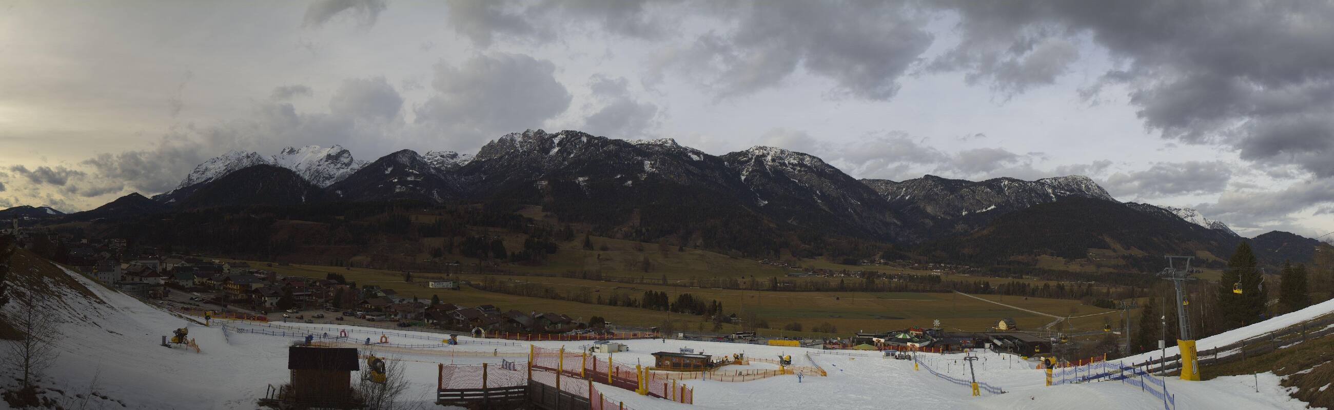 Archiv Foto Webcam Hauser Kaibling - Talstation 8er Gondelbahn