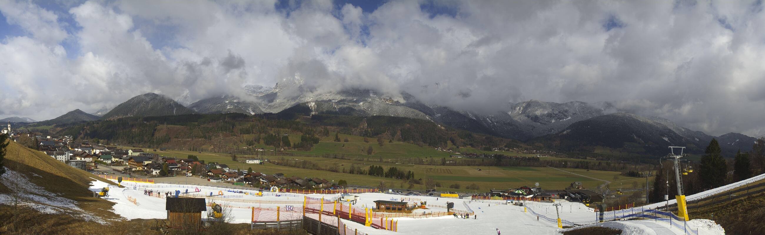 Archiv Foto Webcam Hauser Kaibling - Talstation 8er Gondelbahn