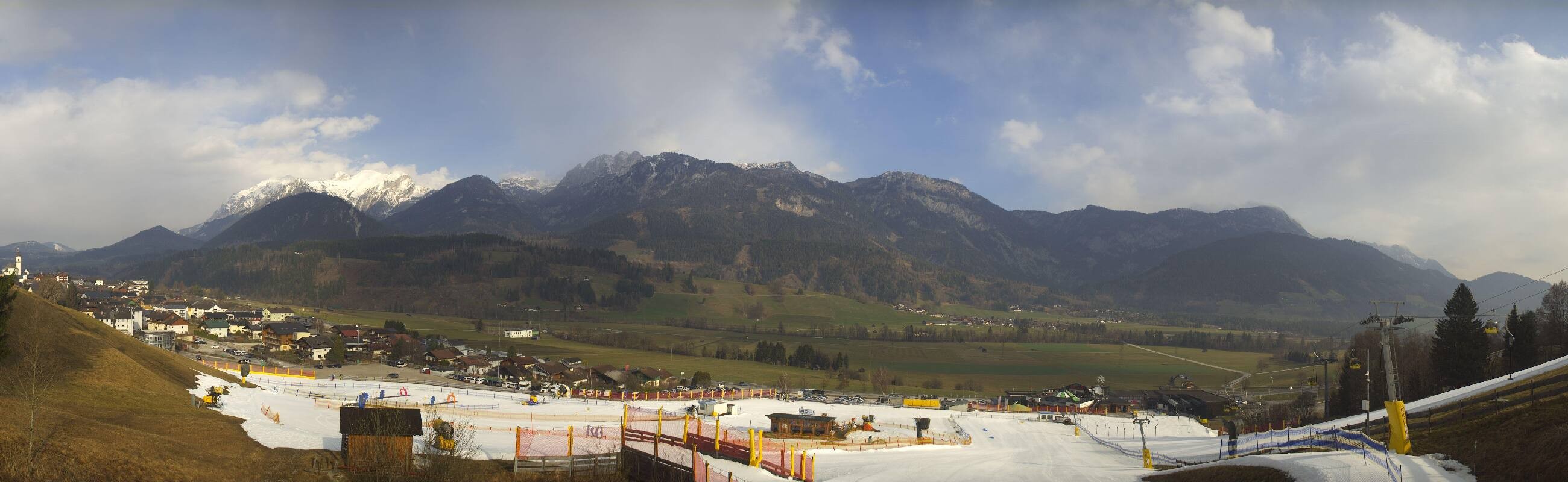 Archiv Foto Webcam Hauser Kaibling - Talstation 8er Gondelbahn