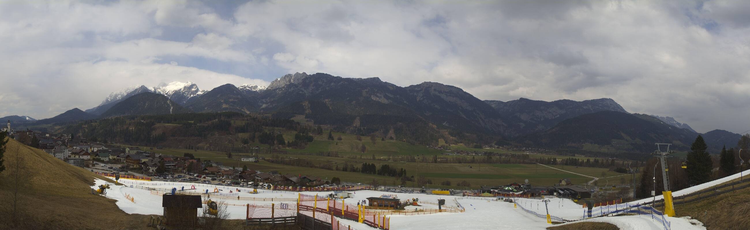 Archiv Foto Webcam Hauser Kaibling - Talstation 8er Gondelbahn