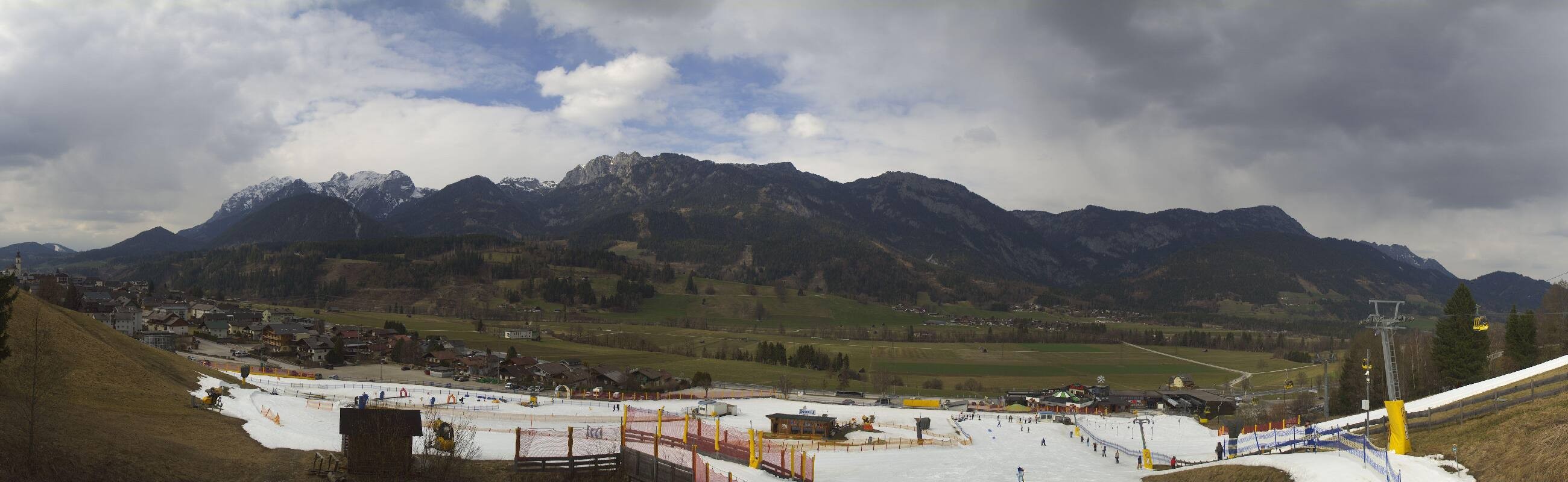 Archiv Foto Webcam Hauser Kaibling - Talstation 8er Gondelbahn