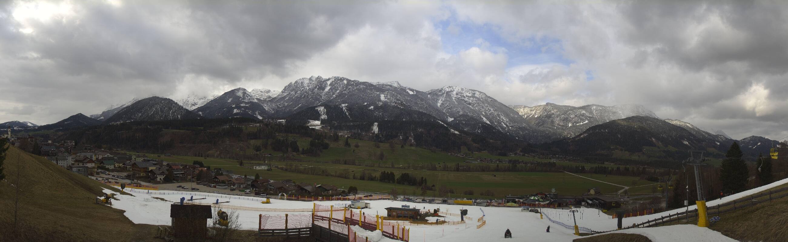 Archiv Foto Webcam Hauser Kaibling - Talstation 8er Gondelbahn