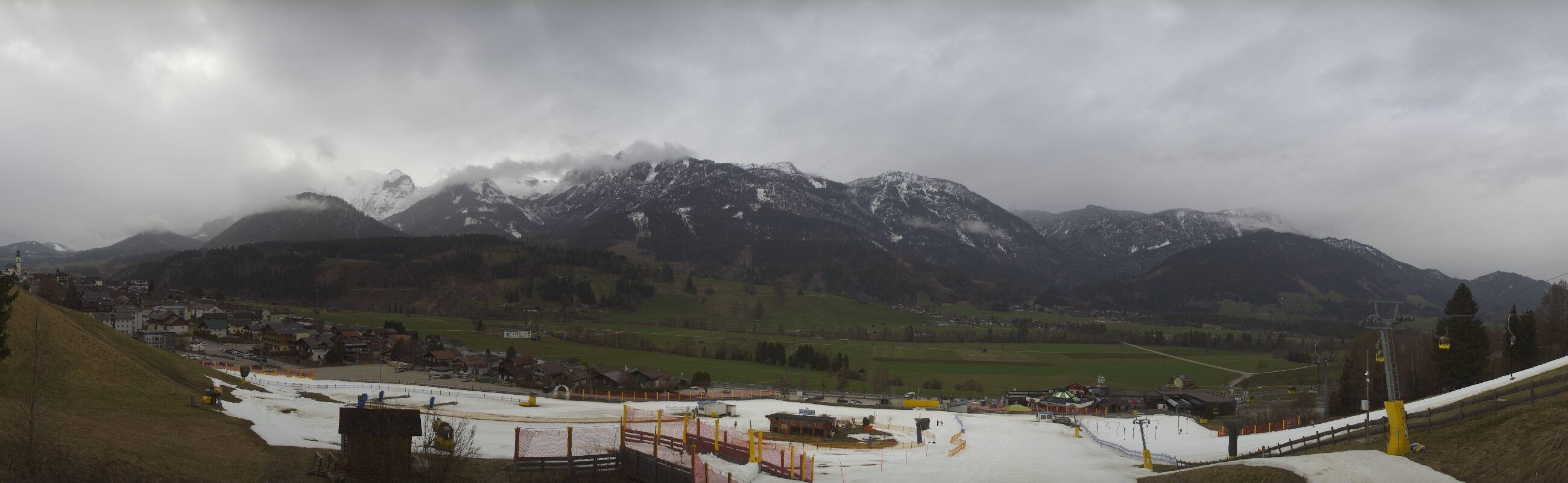 Archiv Foto Webcam Hauser Kaibling - Talstation 8er Gondelbahn