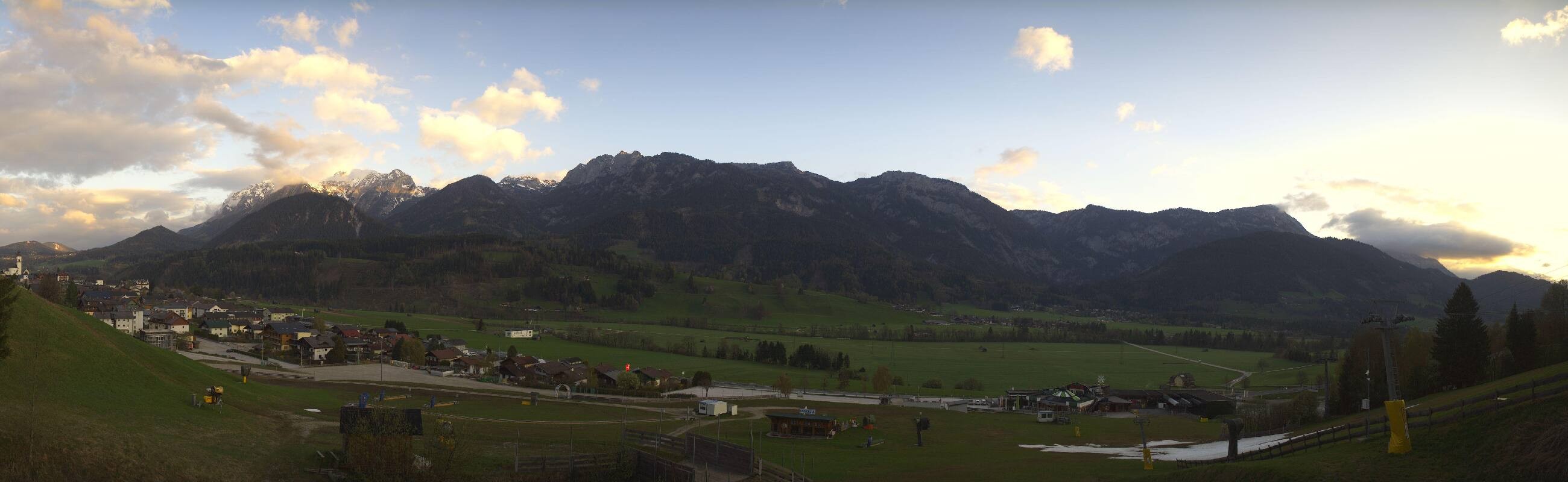 Archived image Webcam Hauser Kaibling - Base station Gondola