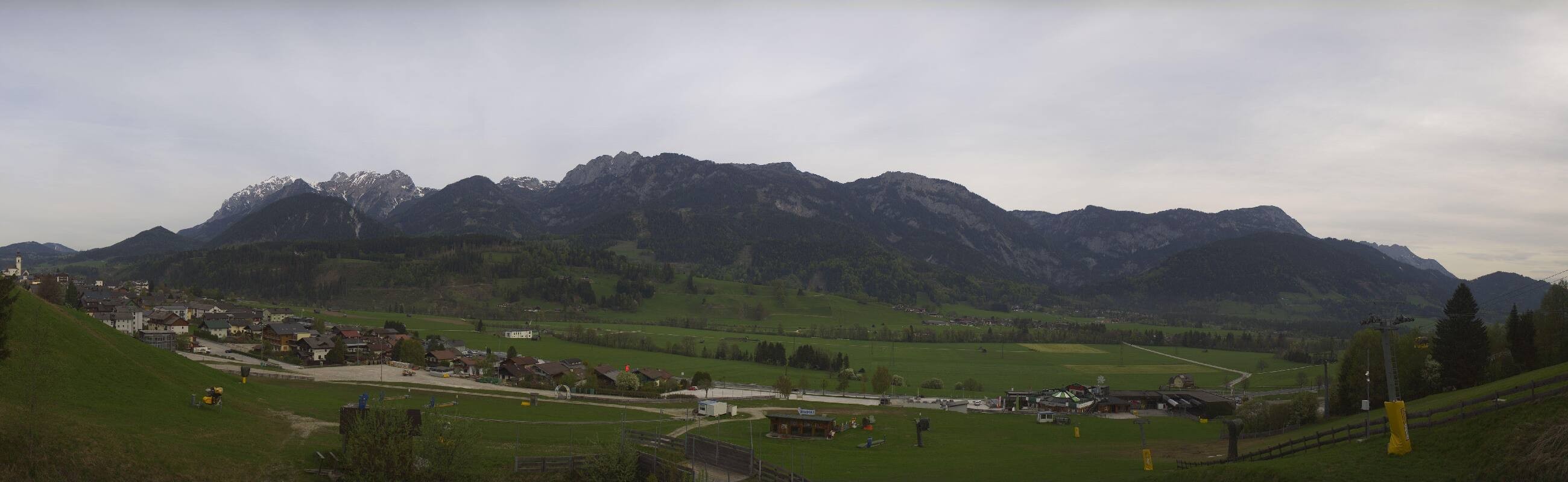 Archiv Foto Webcam Hauser Kaibling - Talstation 8er Gondelbahn