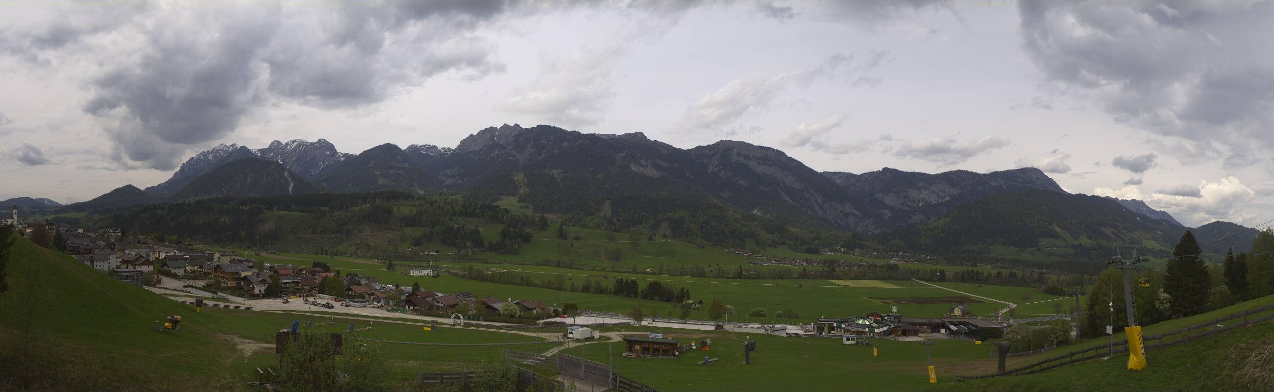 Archiv Foto Webcam Hauser Kaibling - Talstation 8er Gondelbahn