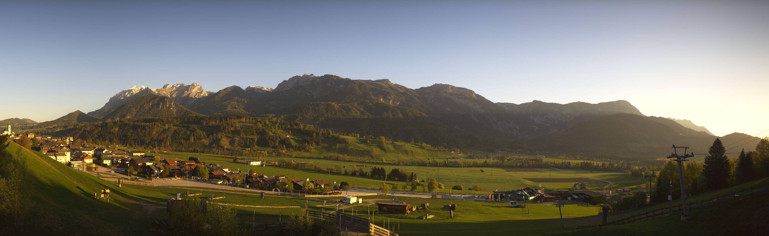 Archiv Foto Webcam Hauser Kaibling - Talstation 8er Gondelbahn