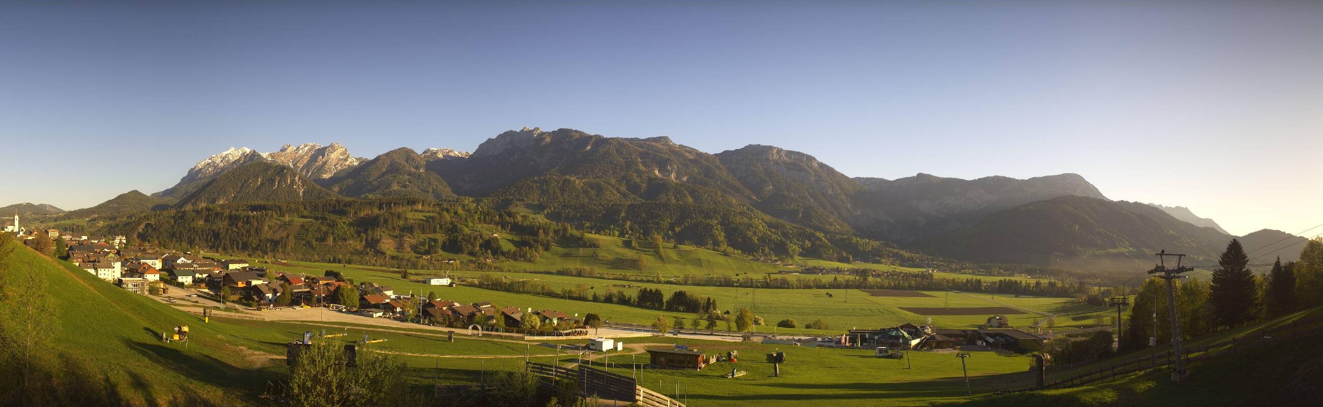 Archiv Foto Webcam Hauser Kaibling - Talstation 8er Gondelbahn