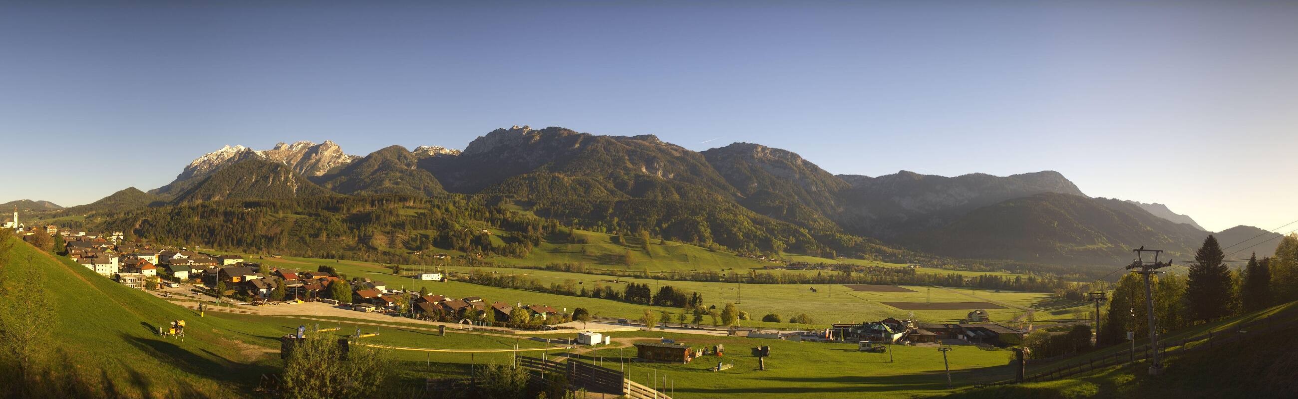 Archiv Foto Webcam Hauser Kaibling - Talstation 8er Gondelbahn