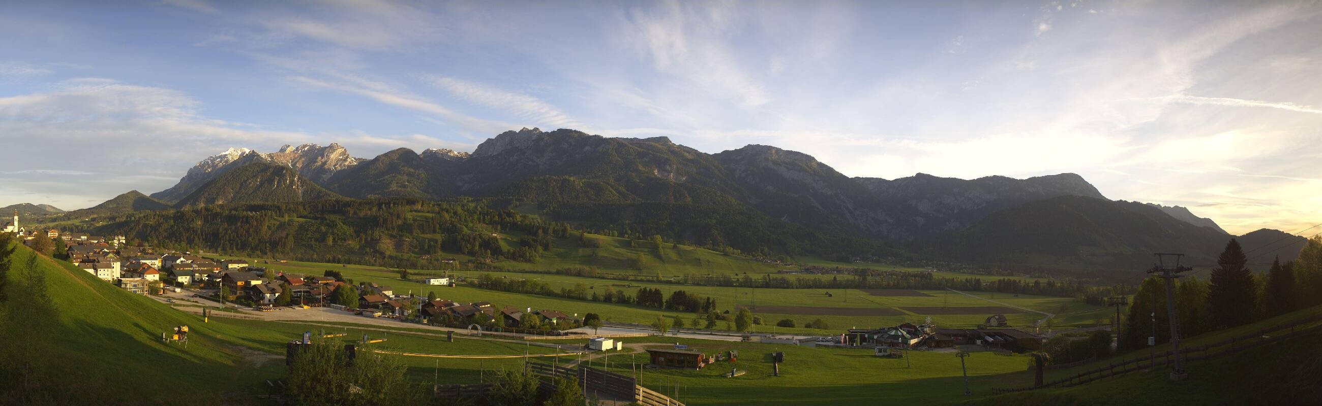 Archiv Foto Webcam Hauser Kaibling - Talstation 8er Gondelbahn