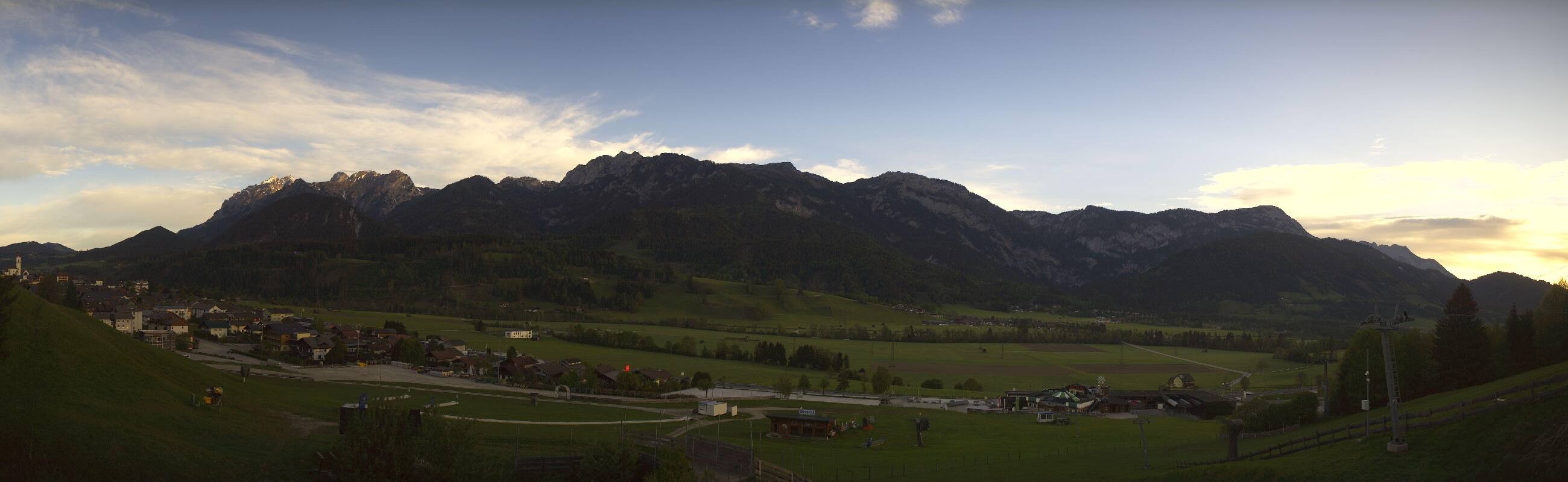 Archiv Foto Webcam Hauser Kaibling - Talstation 8er Gondelbahn