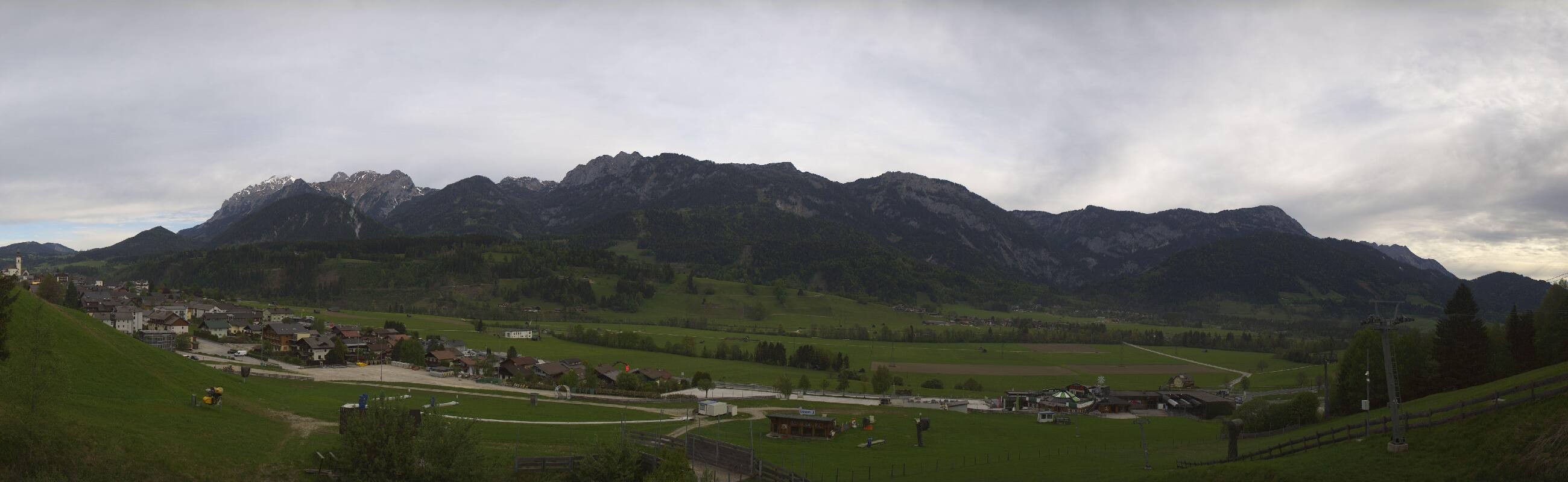 Archiv Foto Webcam Hauser Kaibling - Talstation 8er Gondelbahn
