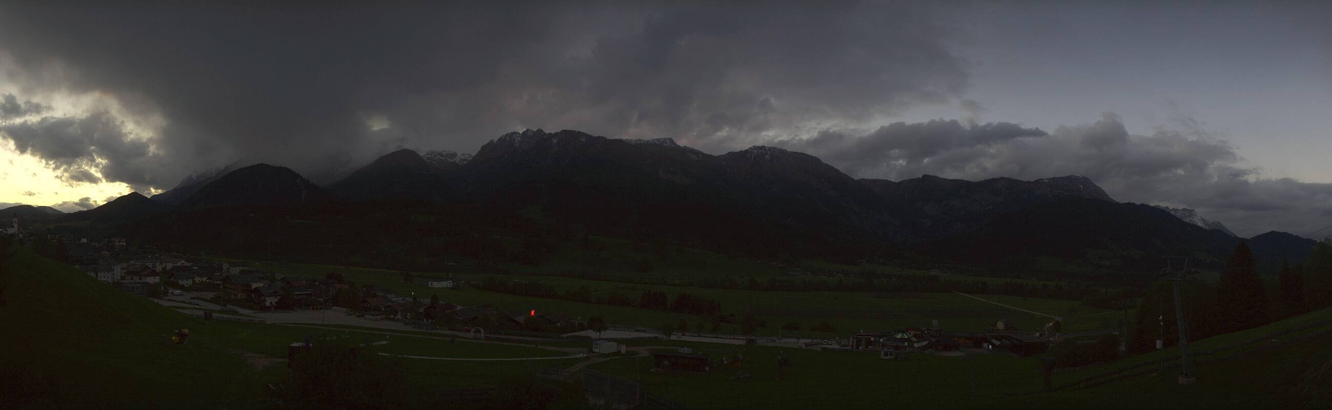 Archiv Foto Webcam Hauser Kaibling - Talstation 8er Gondelbahn