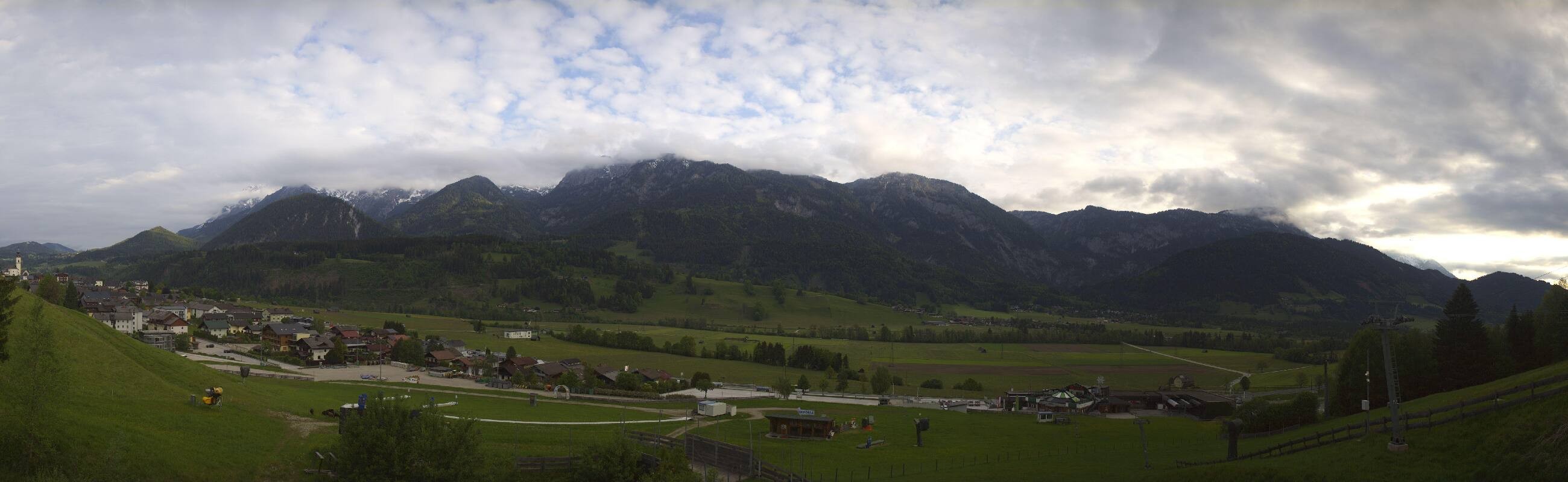 Archiv Foto Webcam Hauser Kaibling - Talstation 8er Gondelbahn