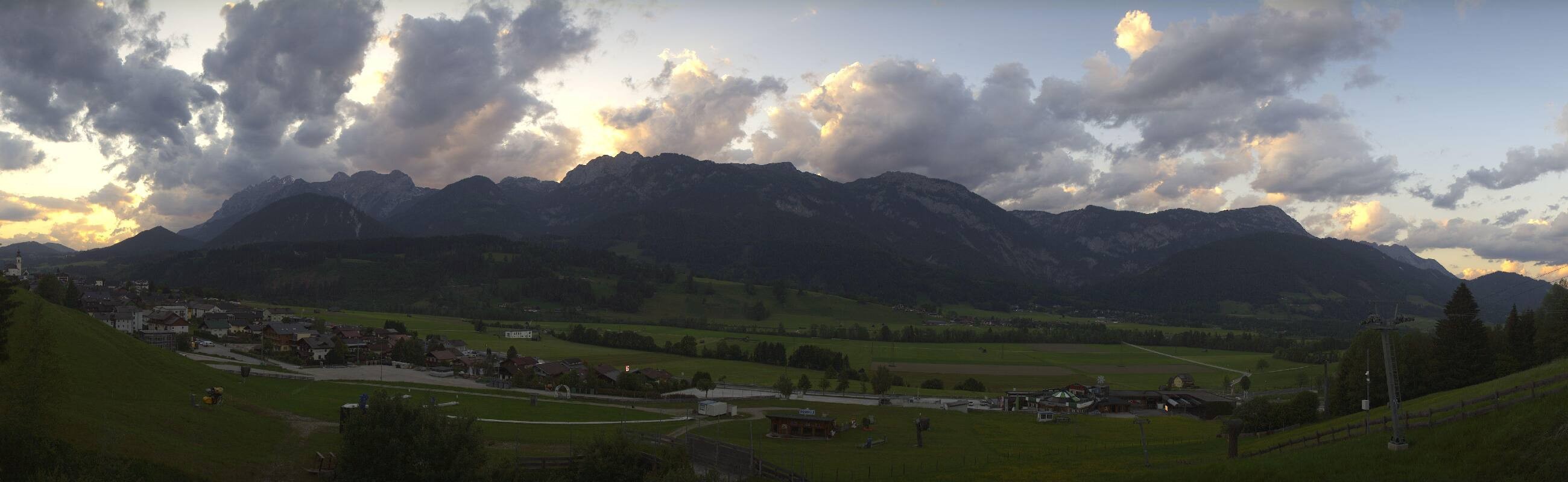 Archiv Foto Webcam Hauser Kaibling - Talstation 8er Gondelbahn