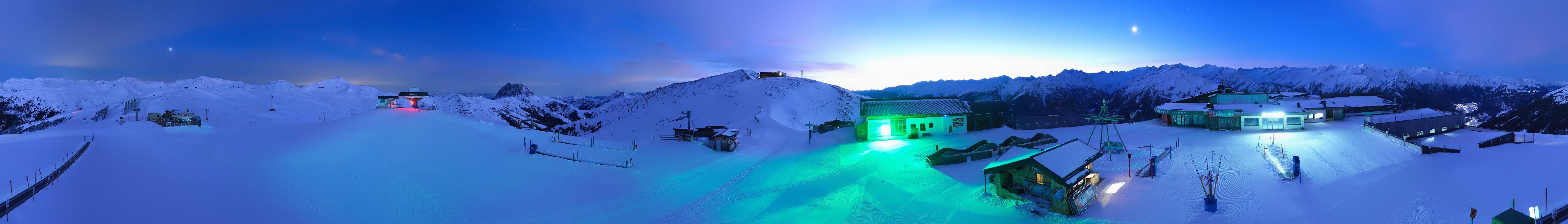 Archived image Webcam Wildkogel-Arena: Wildkogel gondola