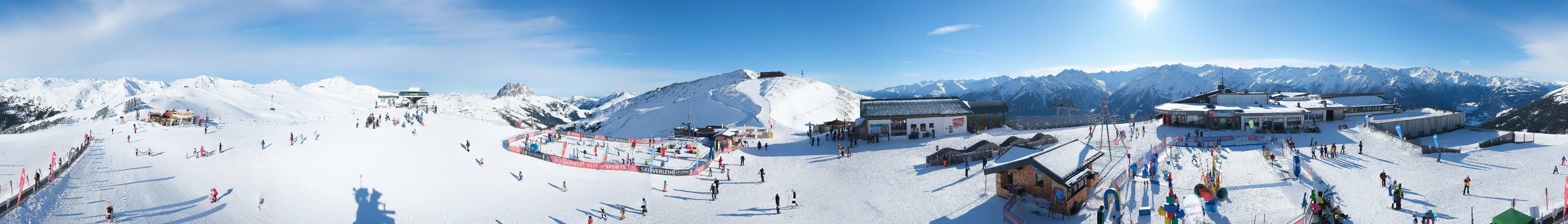 Archived image Webcam Wildkogel-Arena: Wildkogel gondola