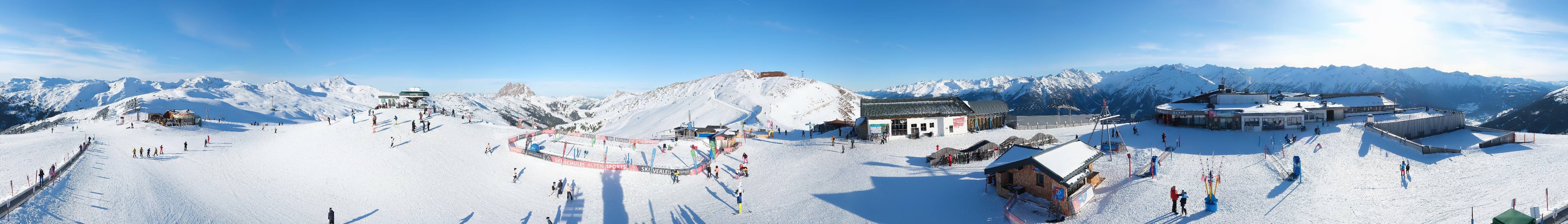 Archived image Webcam Wildkogel-Arena: Wildkogel gondola