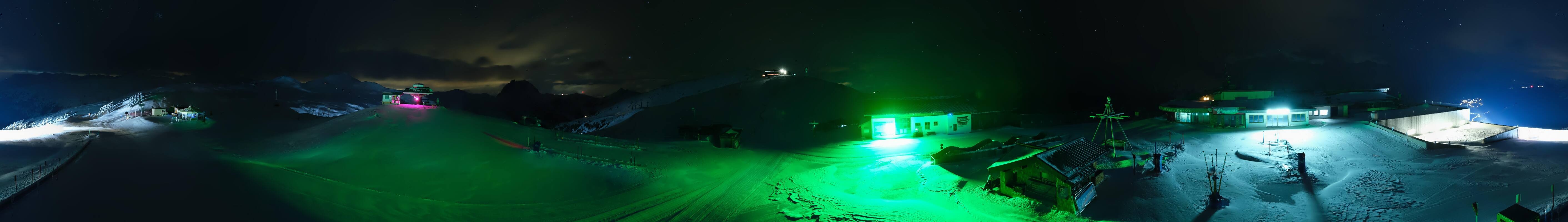 Archived image Webcam Wildkogel-Arena: Wildkogel gondola