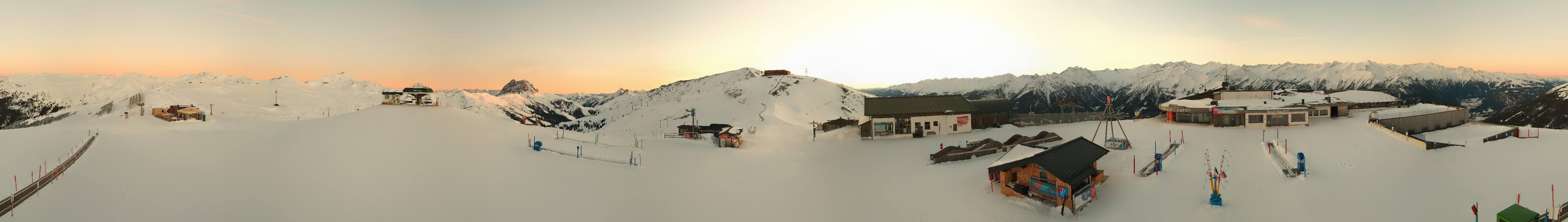 Archived image Webcam Wildkogel-Arena: Wildkogel gondola
